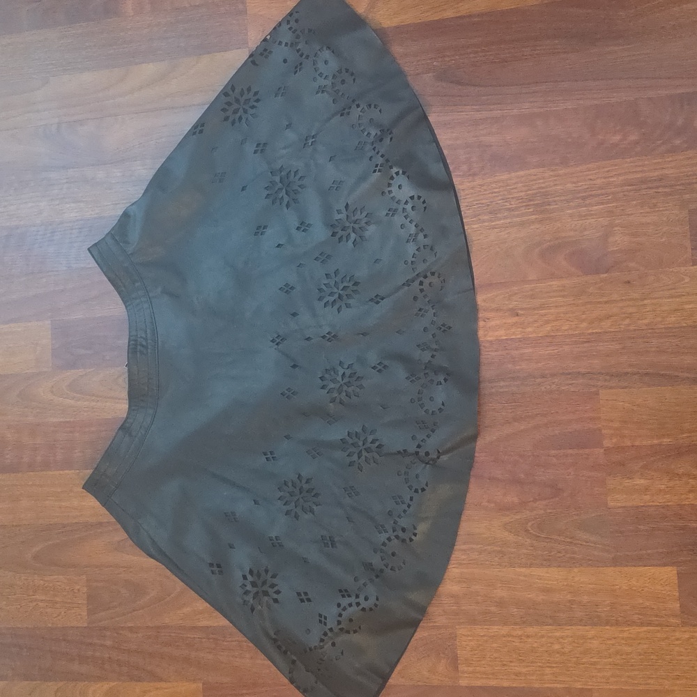 Takara Black Garment